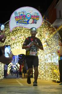 BIB: 5481
                            <button type="button" onclick="openModal(21830534)" class="btn btn-primary btn-sm float-right btn-popup" data-toggle="modal" data-target=".modal-high-quality">
                        <i class="fas fa-shopping-cart"></i> Add to Cart
                    </button>
                                            <button type="button" onclick="isThisMe(21830534, true)" class="btn btn-success btn-sm float-right btn-popup btn-isme hidden" data-toggle="tooltip" data-placement="bottom" title="นี่คือรูปของคุณใช่ไหม คลิกที่นี่เพื่อเอาเข้าอัลบั้ม">
                        <i class="fas fa-plus"></i> Add to album
                    </button>
                    <button type="button" onclick="isThisMe(21830534, false)" class="btn btn-warning btn-sm float-right btn-popup btn-isnotme hidden">
                        <i class="fas fa-ban"></i> Remove from album
                    </button>